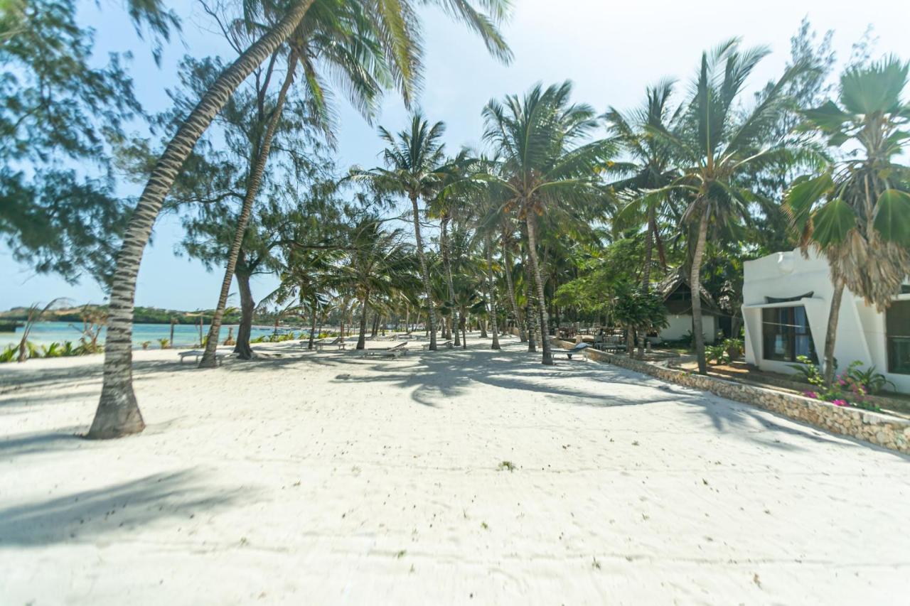 Sun Palm Beach Resort Watamu Exterior photo