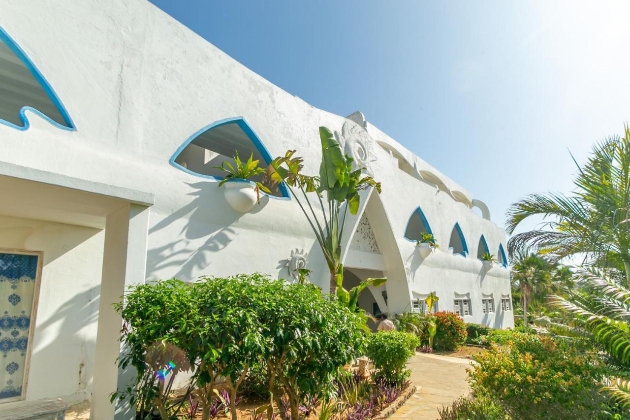 Sun Palm Beach Resort Watamu Exterior photo